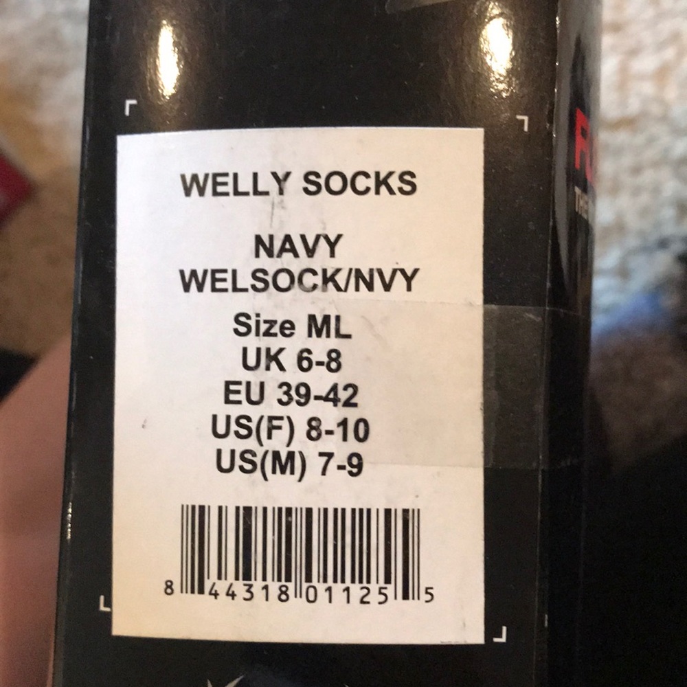 Like new hunter rain boots - Picture 6 of 6